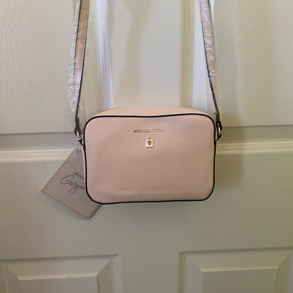 Brand New- Micheal Kors Blush Crossbody! - Picture 3 of 8